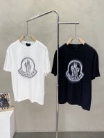 Moncler蒙口独家专供新款原单男士休闲短袖 高端定制 高端版本 时尚百搭爆款进口面料 手感超柔软细腻 穿着亲肤舒适 高端精品 代工厂p精细做工 上身非常赞