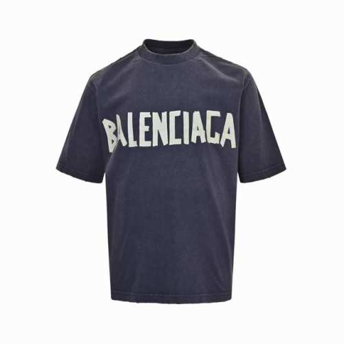 balenciaga 巴黎世家 25Ss 美纹纸胶带炒色水洗破洞短袖 夏日多巴胺水洗美纹纸黄胶带破坏系列 胸口印花采用康丽数码直喷工艺 字母褶皱感形态逼真 字母