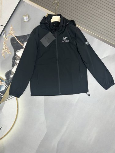 Arcteryx 始祖鸟春夏25S爆款冰丝薄款防晒服速干男女宽松可脱卸连帽皮肤衣户外运动连帽防晒衣上新，Upf值100+，冰丝面料冰霜降温衣，一件多穿，早晚薄外