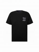 路易威登 Louis Vuitton 夏季新款 前后刺绣苞芯Logo圆领短袖T恤，高端品质采用定织定染高克重面料，洗水完高达280G纯棉面料，螺纹增加到2.7不