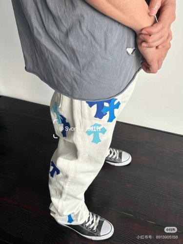 款号 D306 chroe Hets Ch克罗心白裤蓝色贴皮牛仔裤 迈阿密限定 柜价90W级别 贴布十字花点缀 水洗牛仔裤 绝对高端的奢华产物 1.9W级别的神