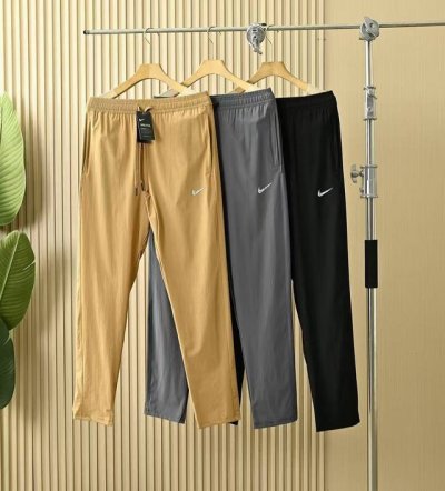 上新 清薄透气 夏季必备 钩子耐克Nike Nk男款夏季轻薄拼接休闲裤 尺码:M,L,Xl,2Xl,3Xl 黑色,卡其,灰色 四面弹户外速干面料，上身舒适弹力适