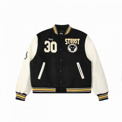 不加棉 Stussy X Metalheadz 30周年重磅联名款毛巾刺绣棒球服外套 斯图西从去年就已经开始预热的一件棒球夹克，整体的质感是非常到位的，从意义上