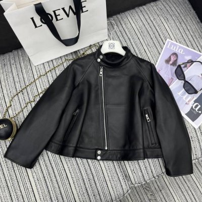 强烈推荐 25年早春夏系列 Loe*新款斗篷款小绵羊皮外套 Yb1:1定制 高端品质 Sml