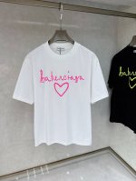 巴黎世家2025春夏系列基础圆领套头短袖T恤，男女同情侣款休闲宽松棉质圆领短袖T恤衫！贸易公司渠道稀出，同步官网发售 ！ 2025春夏最新系列，经典时尚设计元素