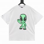balenciaga 巴黎世家 新款溶解笑脸外星人短袖 直喷印花短袖T恤此款采用16支单精梳紧密纺纱 做洗后280克加密平纹布 字母和Logo都是刺绣 对版对色