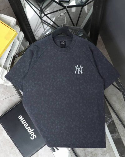 供 Mlb洋基队Ny夏季圆领晕染刺绣短袖 胸前精致饱满刺绣， 刺绣Logo吸睛，时尚风减龄又大气， 特殊渠道订单！谁的青春没有一件Mlb！这件Mlb原单短袖T恤