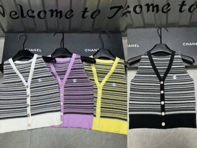 新品上线 款号:27380# #香香V领马甲实拍图