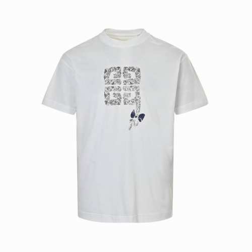 ：170 Givenchy 纪梵希 25Ss 辫子印花短袖 采用100%棉质面料，柔软透气，让你在夏日里尽享舒适。 胸前Gvc品牌字母印花，展现品牌独特魅力，简