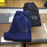 新品 P230 Y-3 2025早春 Y*3 本季主推“隐隐绰绰”大Logo仿旧水洗褪色长裤 定制贵柜品质巴黎百分棉430克重磅面料，左腿标志性Logo做重影印