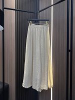玛吉拉2025新版天丝亚麻松紧腰简版休闲阔腿裙裤舒适透气的天丝亚麻面料松紧腰设计不挑身材阔腿版型显瘦又时髦简约百搭款轻松穿出慵懒随性风两个色Sml