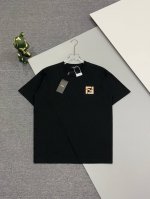 高品质] fendi 芬迪 最新款情侣款短袖t恤～胸前采用双F重叠眼睛刺绣。后幅顶级logo图案刺绣设计～面料上身舒适透气，不僵硬，修身的剪裁，采用高定定制纯棉