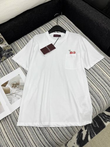 爆款现货 原单品质 Gucc*｜25限定系列新品印花短袖T恤 精致宽松大版型上身巨显瘦！ 定制最新印花 低调奢华！ 时髦精必备单品解锁所有穿搭！ 认准我家品质！