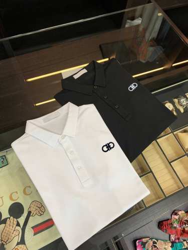 ferragamo菲拉格慕 小刺绣 2025年夏季男士新款翻领短袖Polo衫，定制面料 透气舒适度高，细节无可挑剔，品牌元素设计理念，体现高品质。手感细腻柔软！