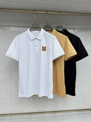 lv 2025春夏新款首发最新款翻领Polo短袖 高端订制 设计前卫时尚！品牌Logo重工艺设计 高端定制伊利特面料.手感柔软.穿着舒适.级别精致车线.做工精细