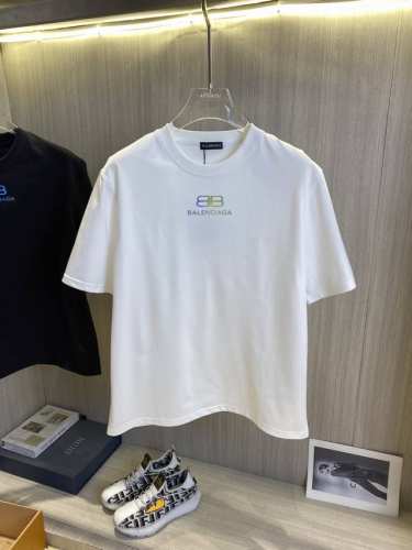 Balenc Aga巴黎世家 2025Ss春夏最新款短袖T恤出货啦！！ 2025新款T恤 高版本专用面料 高克重 260G 纯棉面料 上身舒适不失挺阔 针脚刺绣