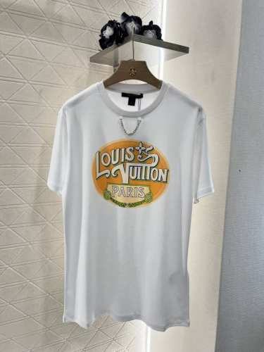Louis Vuitto*2025新品上架 圆领印花链条 定制Yb丝光全棉材质 透气舒适 质感十足 常规短袖T恤裁剪 凸显品牌格调 采用克重纯棉制成 略带有弹力