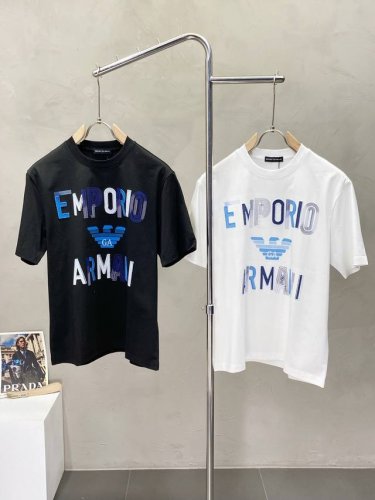 Armani阿玛尼独家专供新款原单男士休闲短袖 高端定制 高版本 时尚百搭爆款进口面料 手感超柔软细腻 穿着亲肤舒适 高端精品 代工厂p精细做工 上身非常赞 男