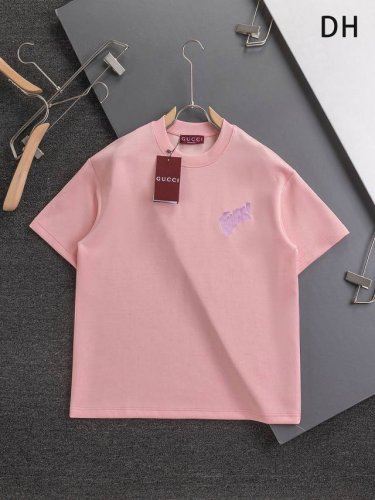 Gucci 古驰 酷奇 Gucci 双G 微宽版型 S-Xl 25Ss Gucci 独家定制 专柜同款 胸口简约字母刺绣Logo 后幅大Logo印花 显得更加靓