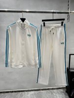 外套 裤子270 Y-3*山本耀司超高品”2025S新款运动天丝套装.男女同款！休闲运动风格.Y3新推系列将条纹织带巧妙融入运动装设计，塑就一系列充满复古风情的