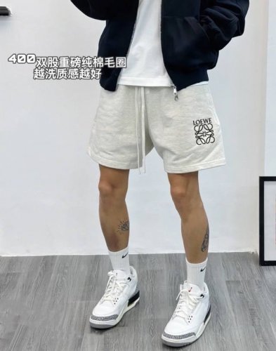 罗意威Loewe基础款印花双股400克纯棉毛圈男女情侣款短裤 面料：独家定制面料采用400G纯棉毛圈面料市场找不到第二家，可以说一条短裤能穿5年毫不夸张，宽松版