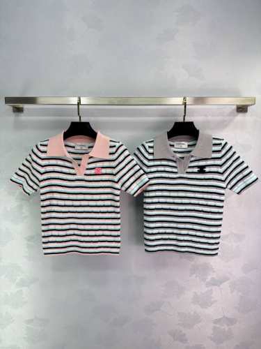 chane*25春夏限定新品！条纹针织翻领短袖 气质小短款少女风减龄又时髦！贴布刺绣Logo低调奢华，经典版型百搭不挑人上身美的不要不要的！ 2色3码Sml。