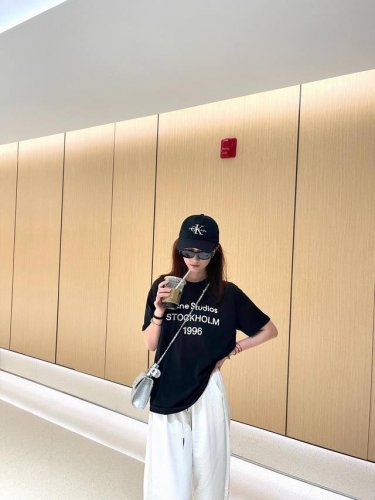 新品上新 拉夫劳伦Xacne 条纹长裤字母短袖 高级定制2 拉夫Acne爱上这种休闲慵懒风 舒适随性的韩韩套装 没有一点门槛，谁穿谁好看 不费力懒人穿搭 All