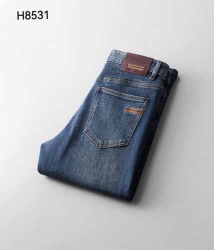 P290 秋冬新款 New Winter ，精棉莱卡 Lycra 弹力面料，柔软，舒适 款号：H8531 码数：31.33.38.40 版型：直筒