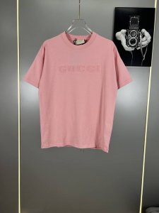 高端原版规格版本 25Ss早春新品 古驰 Gucci 浮雕Logo精致升 原版面料 官方同款 短袖T恤 定制300克同缸染面料 手感非常舒服 春夏最新砖柜同步