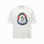上新款号：M1065 2025早春Moncler 蒙口 官网同款印花图案 双纱纯棉短袖 - 260G双纱纯棉顶级面料 手感柔软 百分百纯棉独家出货 定染硫化黑无
