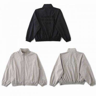 250 25早春新款 1996系列风衣外套徽标刺绣廓形夹克外套 原版开发 整体版型偏宽松 非常适合春季 定制的面料轻松解锁情侣款穿搭内里透气网布拼接设计定制开模