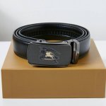 原单巴宝莉Burberry磨砂面自动平滑扣高品质皮带 话不多说 直接看实拍图 真的超有质感 好东西不是靠嘴说的哈 巴宝莉独特的气场 标准的方框造型设计 真的是美