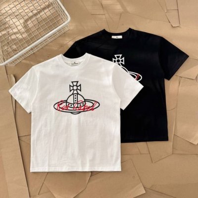 vivienne West Wood西太后薇薇安红字土星印花短袖T恤 303 面料采用280G双纱爽滑棉，双纱的质感加上爽滑手感，面料整体重磅舒适，细节还原原版