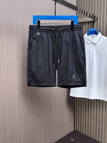 巴宝莉 2025夏季新款原单专柜休闲短裤，奢华经典品牌原版Logo配饰 专柜热销款 身穿着非常舒适 低调不失奢华 穿出去非常有档次 裤型款式和裁剪亦无需多言 上