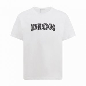dior 迪奥 老花字母刺绣短袖T恤 简约而不失精炼风范的Os短T.Oblique拼接设计缔造现代潮流造型 针织棉质面料,运用先进的针织微密型器械制作保证了产品