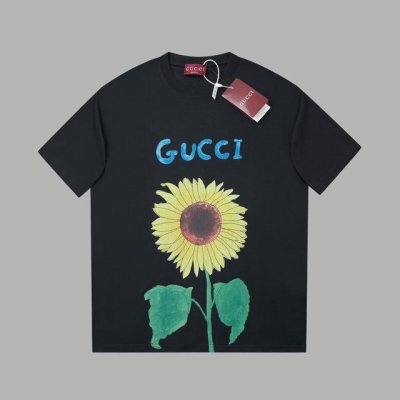 100 gu*Ci 2025 Ss新款卡通系列 Gu字母向日葵短袖 轻奢主义 男女日常通勤穿搭必备单品 正确版本 欢迎对比 详细特征 · 采用320克100%
