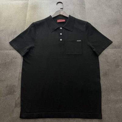 爆款推荐 Gucci古驰 2025新款小标绣花polo衫 原版面料高版本高品质 网红明星同款 40%桑蚕丝36%黏胶24%聚酯纤维 经典标小标绣花工艺 手感非常