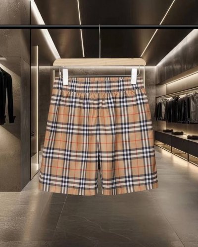 Bur 巴宝莉 Burberry爆款来袭 经典款卡其色格纹沙滩休闲五分短裤系列 2025Ss官网新款 双侧口袋 腰部松紧抽绳精美内里网状镂空工艺 高端版本 专柜