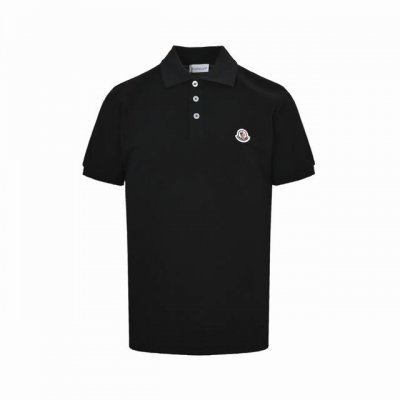 Moncler 蒙口 经典徽章刺绣polo短袖 采用100%棉双面珠地面料，拆解纱线分析，订织蜂窝四角网眼胚布， 衣领为双系统提花定织扁机制成，有弹性，不变形，