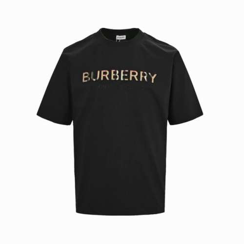 burberry 巴宝莉 格纹字母短袖 经典标志字母Logo 印花+刺绣 简约百搭，宽松大版型，质感满满 .可男可女的经典款，基础百搭不失时尚魅力 绝对是今夏的