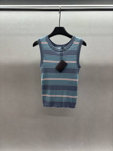 2680 Spring And Summer ！prad*，撞色条纹背心， 治愈系蓝色，大海蓝天的颜色， 夏日度假风必备神器， 单穿叠穿都很出片！ 三码！