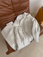 老钱风高阶通勤 实穿性超高 25 蕾丝花边领子设计亚麻套装 采用了高克重的纯亚麻面料 质感超好 非常高级 妥妥的老钱风 日常聚会或者通勤都可以 慵懒休闲又有度假