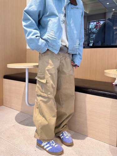 款号Xk3046 美式复古美拉德口袋工装牛仔裤男潮高街Vibe直筒显瘦Cleanfit裤子 面料定制经过一流的高工艺水洗 质地紧密 色泽均匀 纹理清晰 上身非常