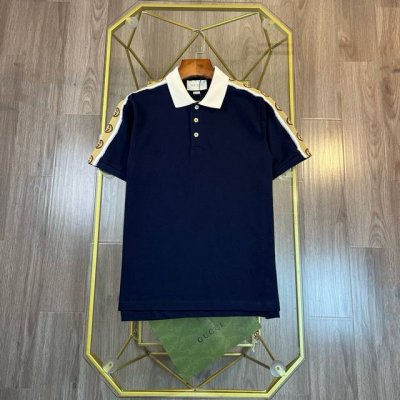顶级代购版本★古驰 Gc侧边反光织带Polo衫短袖，男女同款！ 高端轻奢复古运动系列驾到 本款Polo衫采用米撞色衣领设计 衣袖饰有贯穿全新系列的别致细节互扣式