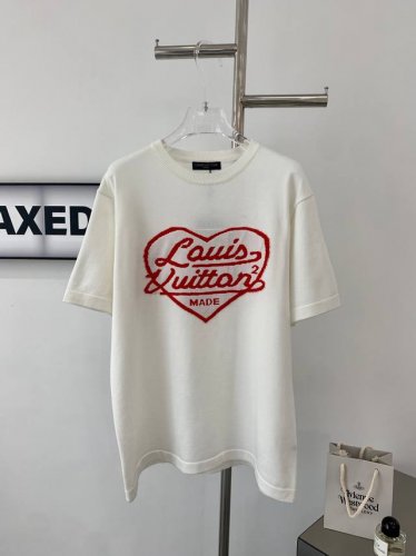 款号G618 新款Louis Vuitton Lv年春季新款爱心红心针织短袖男女同款 L联名款爱心针织短袖，Lv设计师绝版爱心 T，爱心复古联名款的摩登精贵男女