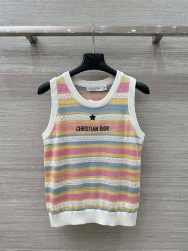 爆单推荐 原单品质 Missd* 25春夏新品 夏日多巴胺配色彩色渐变 本季必入爆款 绝美小仙女白富美针织背心上衣 减龄少女气质穿搭 瑞士机18针工艺 显瘦气质