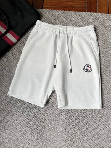 蒙‘’Ss25男士休闲短裤，堪称百搭单品，弹性松紧腰边抽绳设计，手感柔软、保型性好、低弹丝的构造使裤身弹性恰到好处，并且不易起皱！码数：M-Xxxl