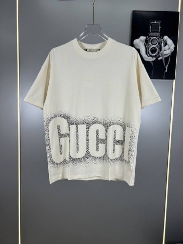 高端原版规格版本 25Ss早春新品 古驰 Gucci 前后Logo精致升 原版面料 官方同款 短袖T恤 定制300克同缸染面料 手感非常舒服 春夏最新砖柜同步