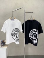 louis Vuitton路易威登独家专供新款原单男士休闲短袖 高端定制 高版本 时尚百搭爆款进口面料 手感超柔软细腻 穿着亲肤舒适 高端精品 代工厂P精细做工