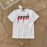 Gucci古驰闪电字母Logo短袖T恤-由于厂里套现，帮忙成本价出一批高品质短袖 -绝对的高品质低价格p，退货率极低！ -采用原版280G %纯棉面料 柔软舒适